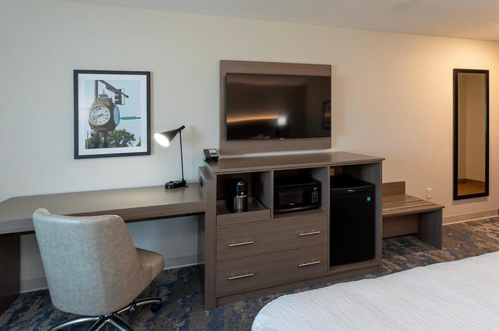 Grandstay Hotel & Suites Algona Екстериор снимка